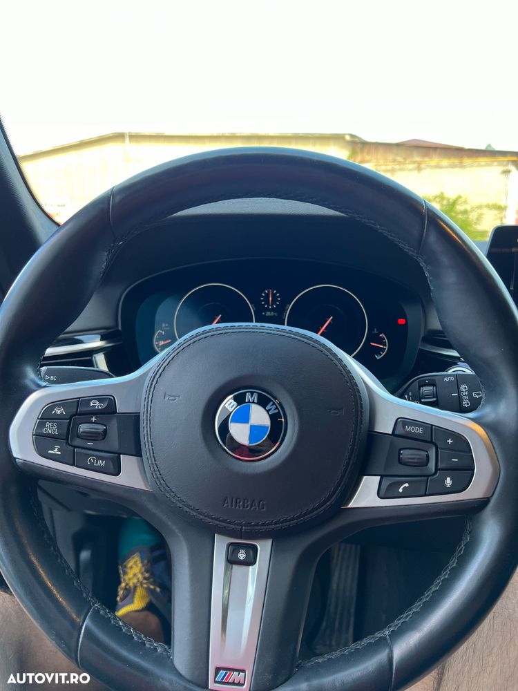 BMW Seria 5 520d Touring Aut. Luxury Line - 13