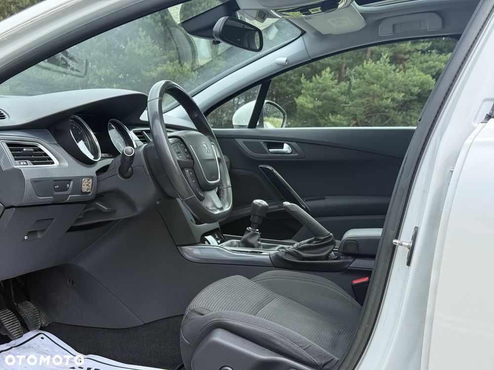 Peugeot 508 1.6 T Allure - 23