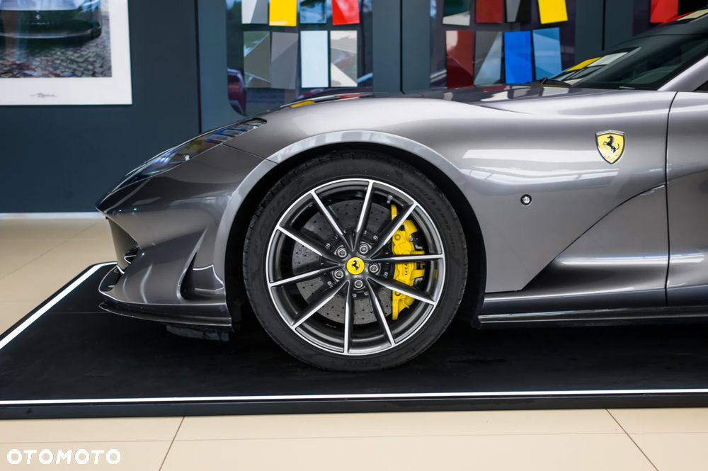 Ferrari 812 GTS - 11