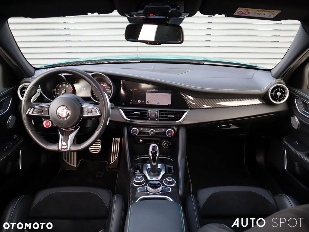 Alfa Romeo Giulia 2.9 Bi Turbo V6 Quadrifoglio - 20
