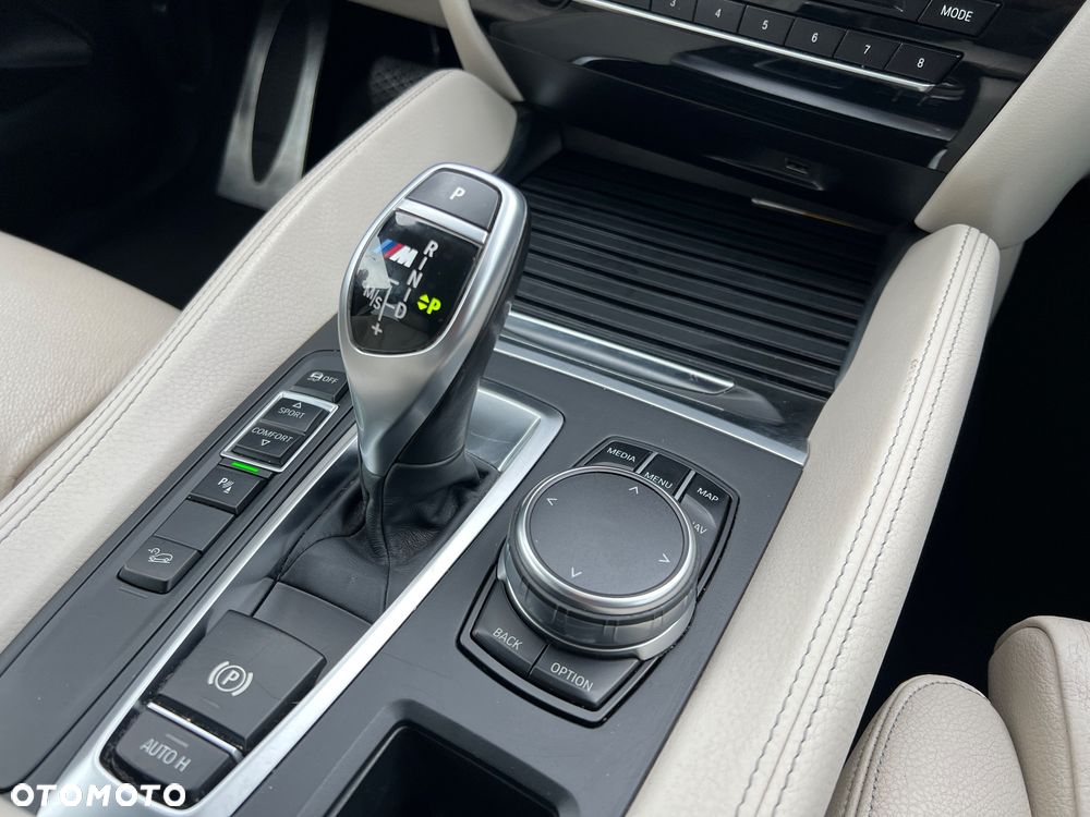 BMW X6 M50d - 31