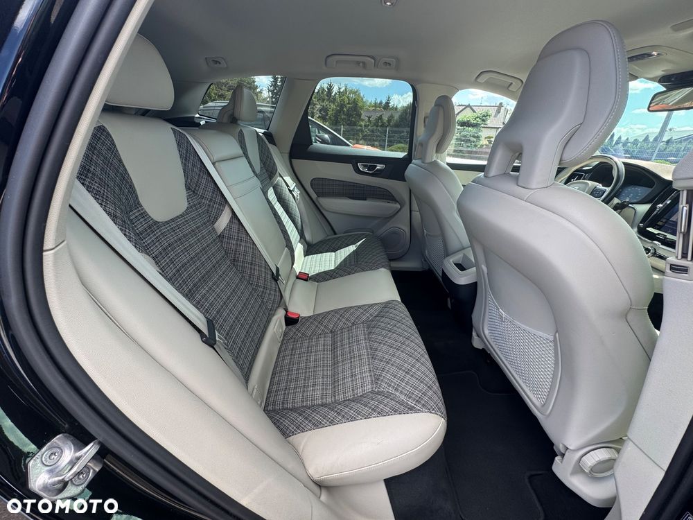 Volvo XC 60 D4 AWD Geartronic Momentum - 15