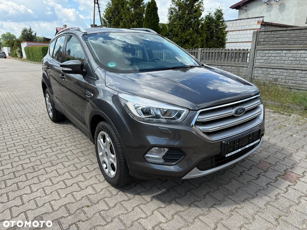 Ford Kuga 1.5 EcoBoost 2x4 Trend - 2
