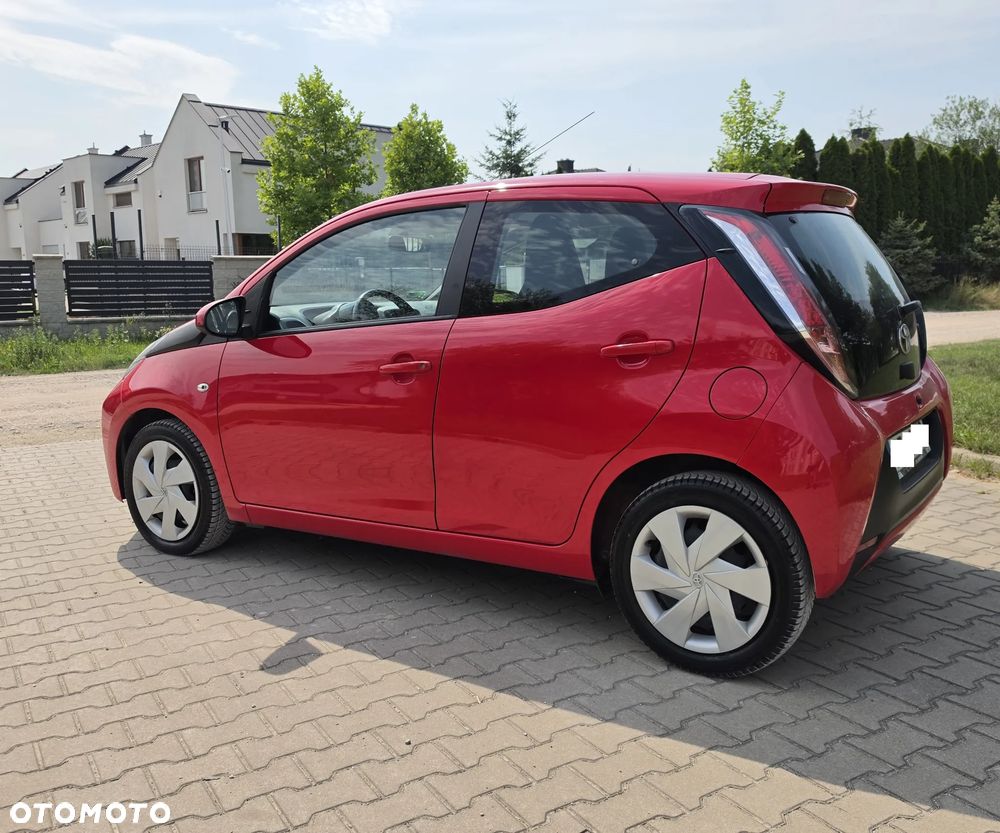 Toyota Aygo x-play touch - 14