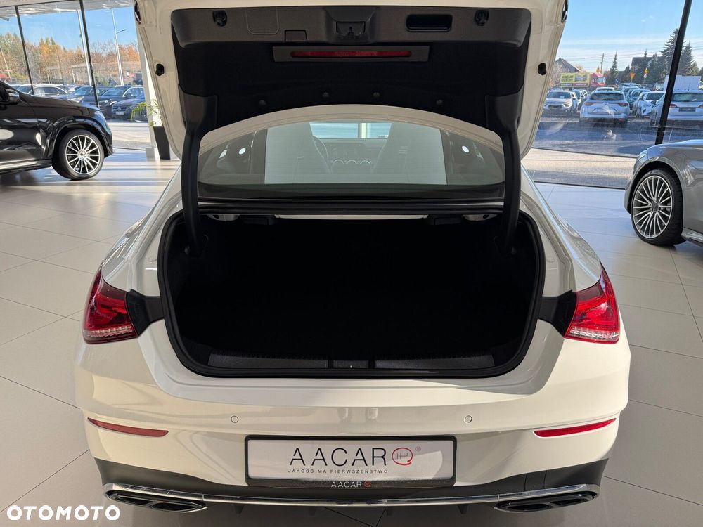 Mercedes-Benz CLA - 17