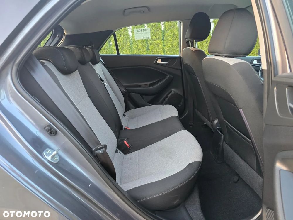 Hyundai i20 1.1 CRDi Passion - 14