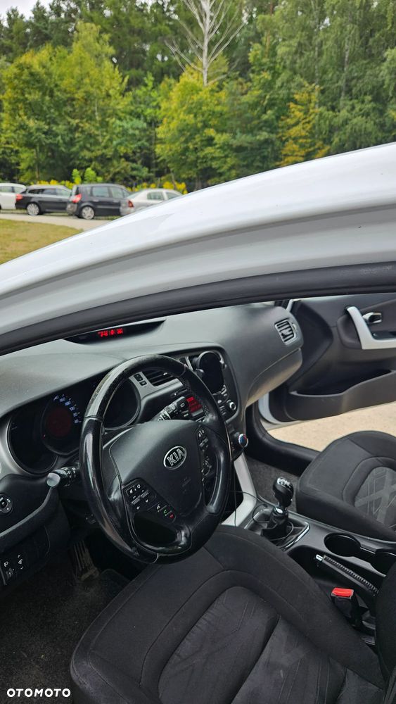 Kia Ceed - 7