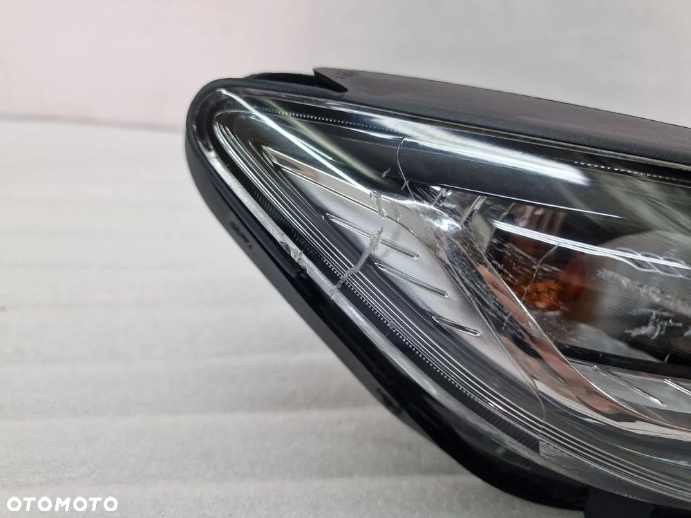 HYUNDAI KONA 17- PRAWA LAMPA PRZEDNIA PRZÓD LED / DRL , NR 92208-J9000 , NR AUKCJI LA643 - 7