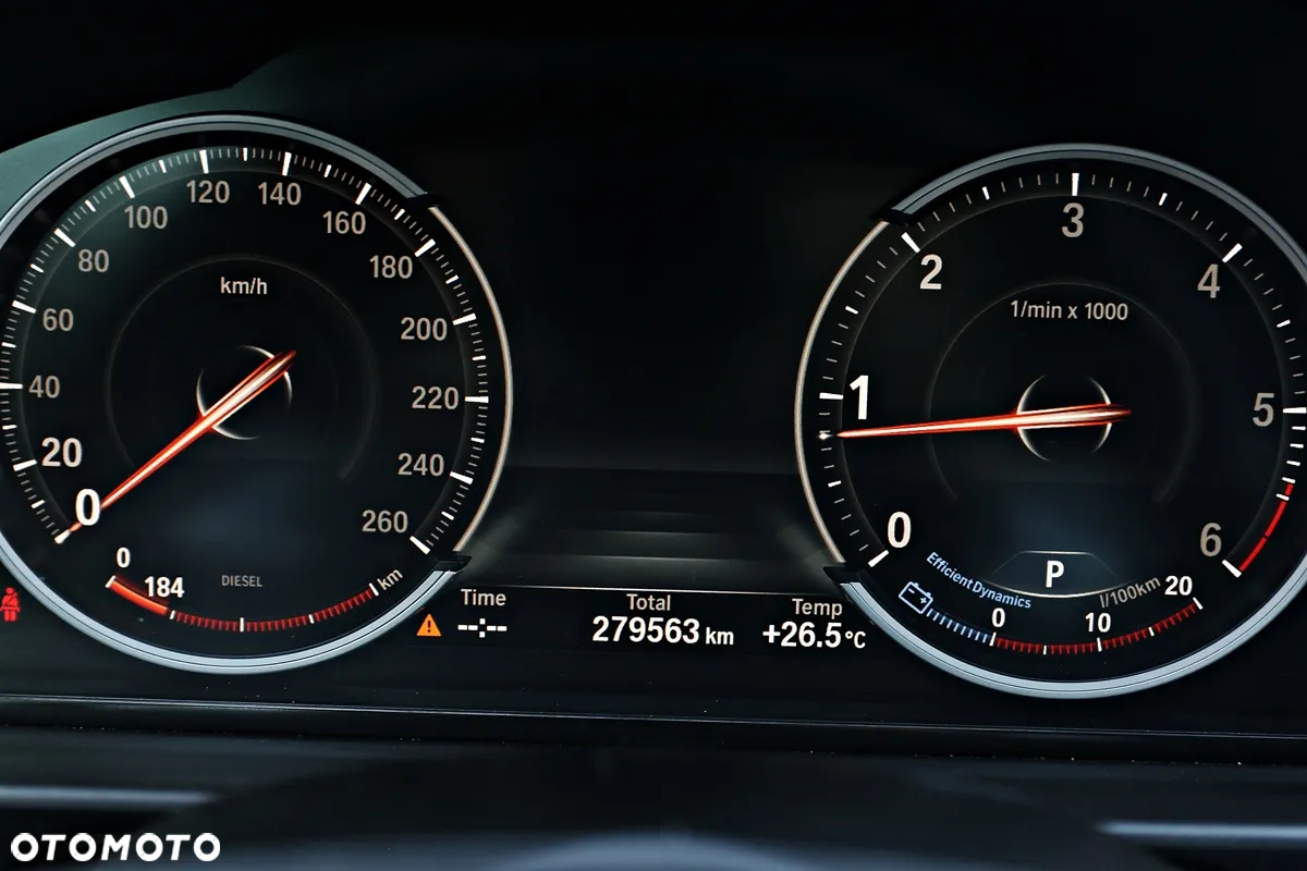 BMW Seria 5 520d Touring Luxury Line - 38