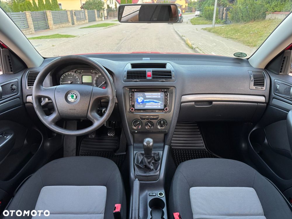 Skoda Octavia 1.6 Combi Ambiente - 7