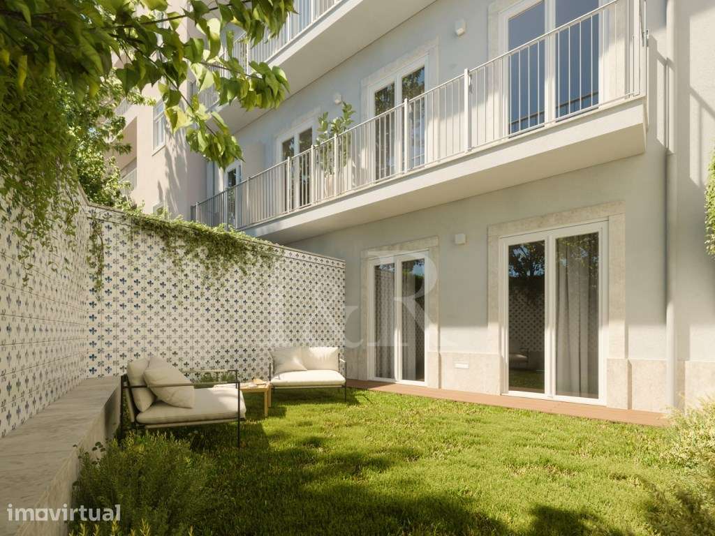 Apartamento T1 com pátio exterior junto ao Marquês Pombal, Lisboa - Grande imagem: 2/29