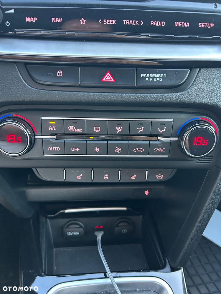 Kia Ceed 1.5 T-GDI Business Line Plus - 19