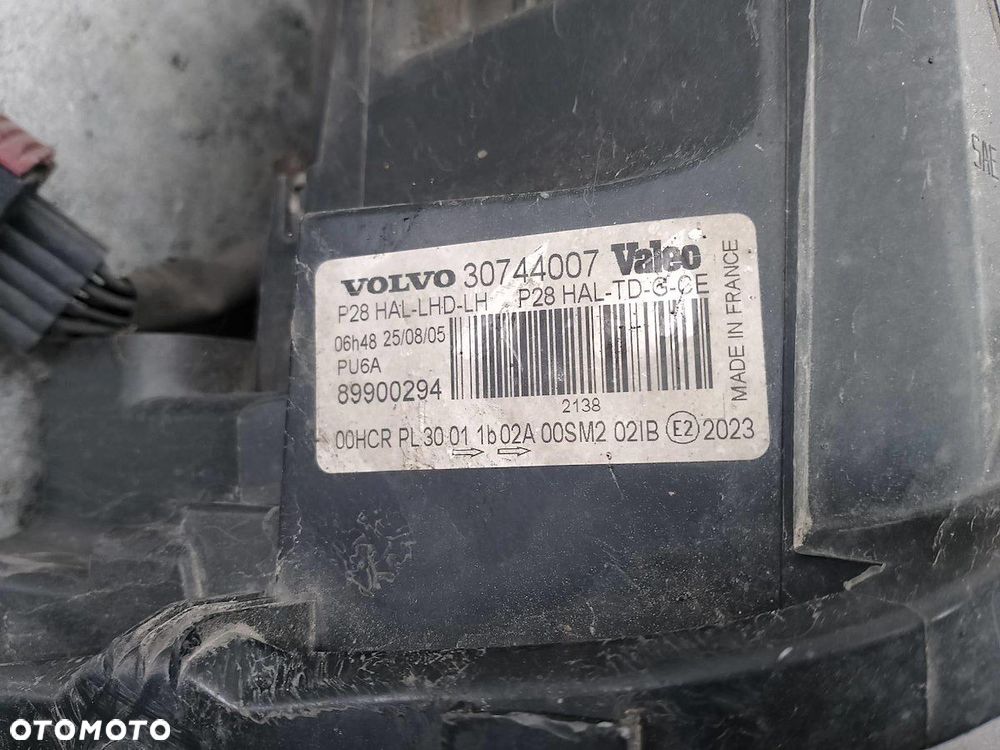 LAMPA PRZÓD LEWA VOLVO XC90 ( 02-14 ) 30744007 89900294 - 1