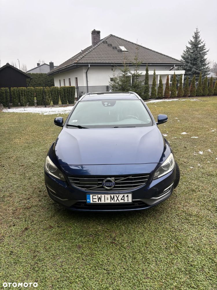 Volvo V60 D2 Geartronic Powershift Momentum - 2