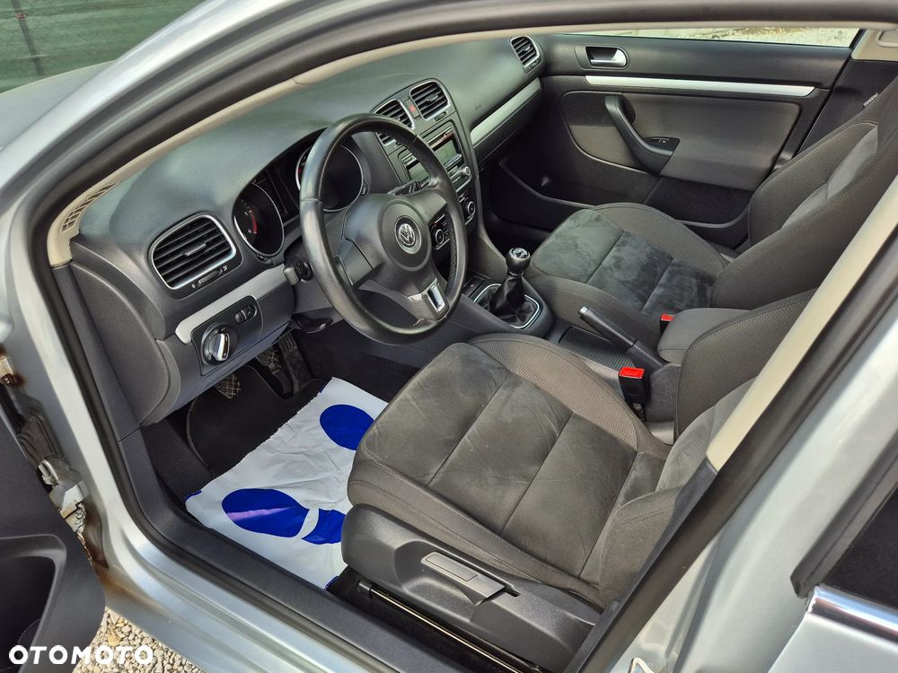 Volkswagen Golf 2.0 TDI DPF Highline - 21