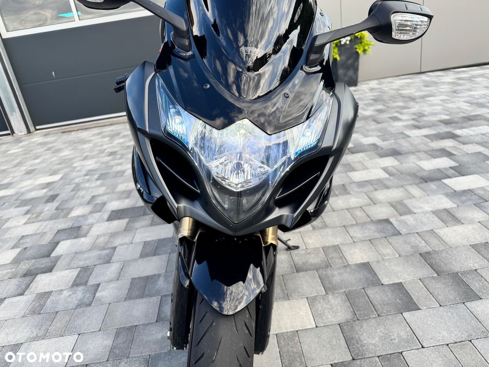Suzuki GSX 1000 - 9