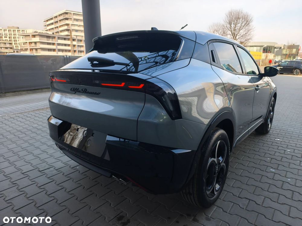 Alfa Romeo Junior 1.2 VGT Ibrida Ti - 2