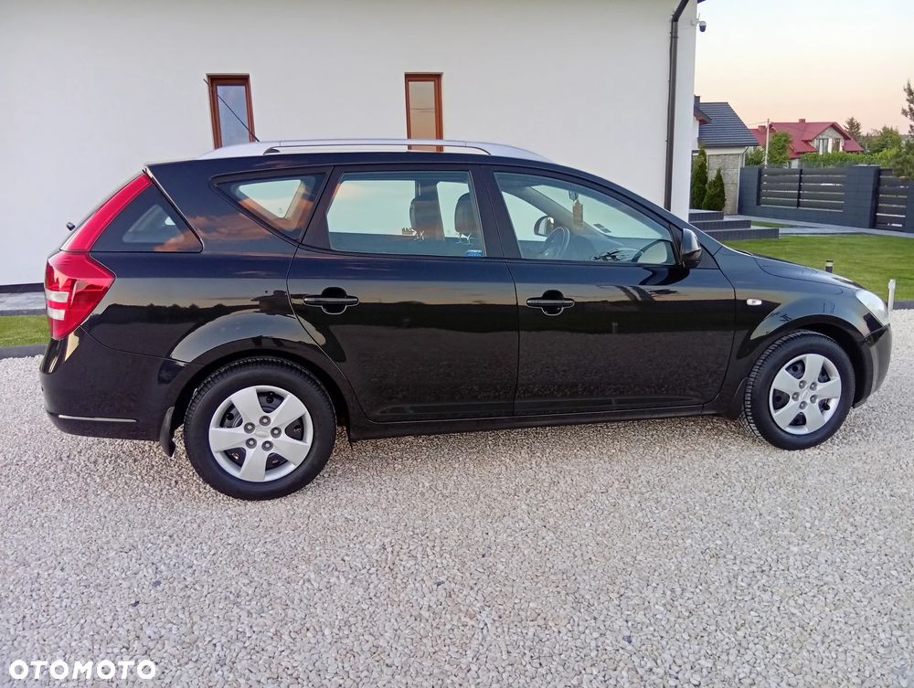 Kia Ceed - 7