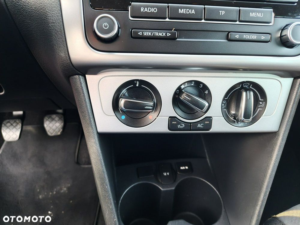Volkswagen Polo 1.2 Life - 12