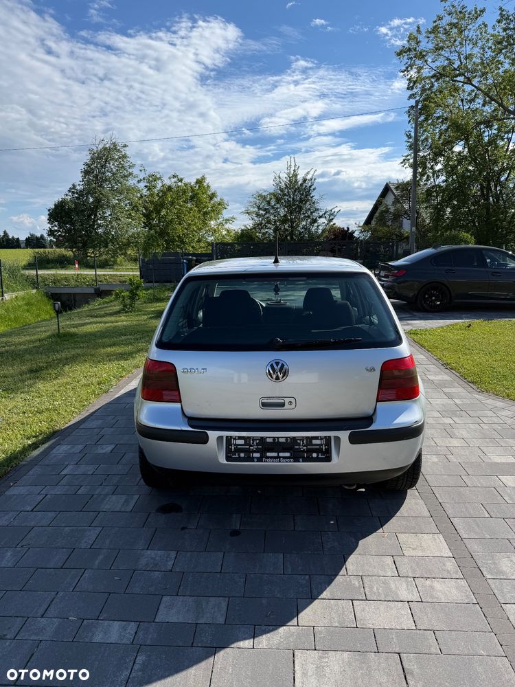 Volkswagen Golf 1.6 Basis - 5
