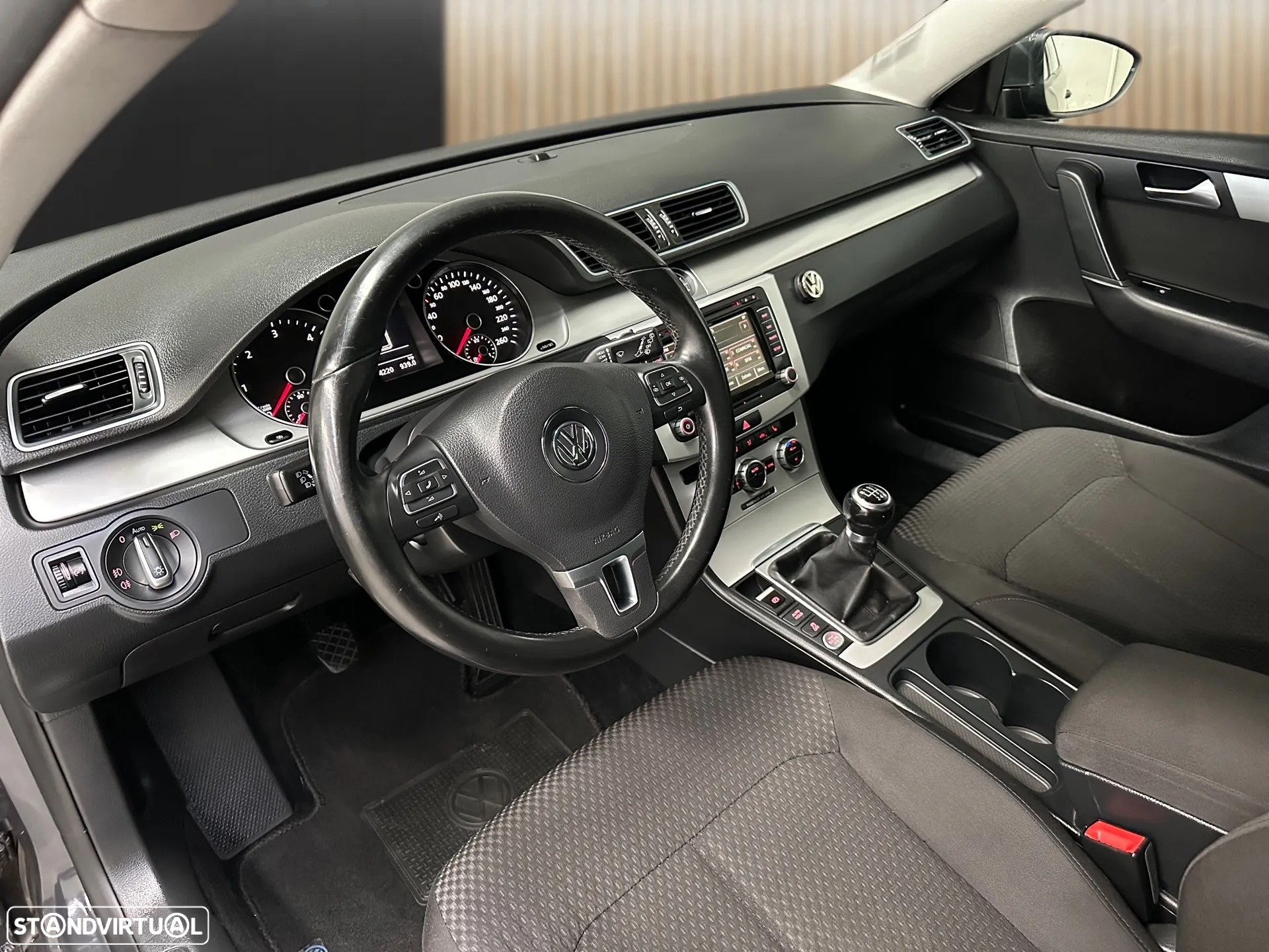 VW Passat 1.6 TDI BlueMotion - 7