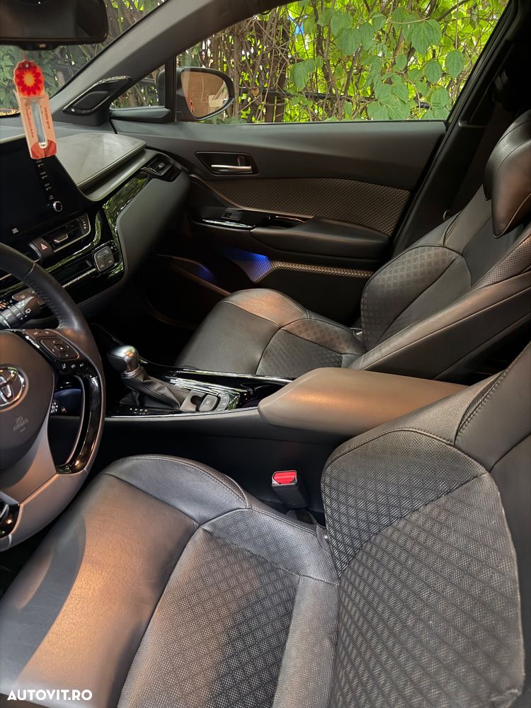 Toyota C-HR - 6