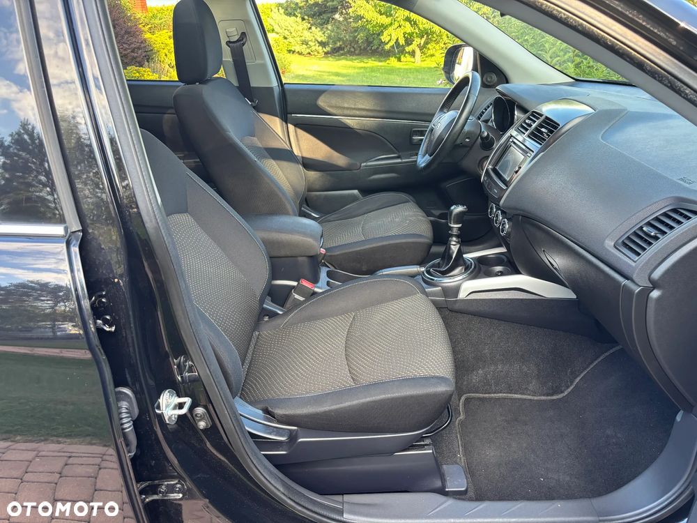 Mitsubishi ASX 1.8 DI-D 2WD Intense - 23