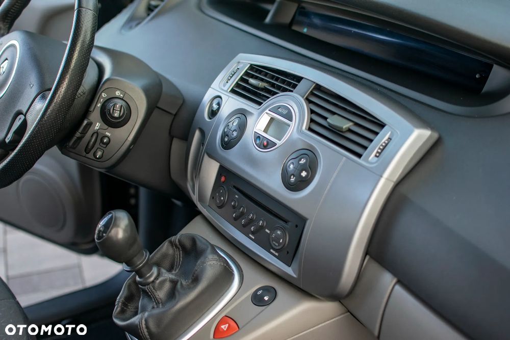 Renault Scenic - 33