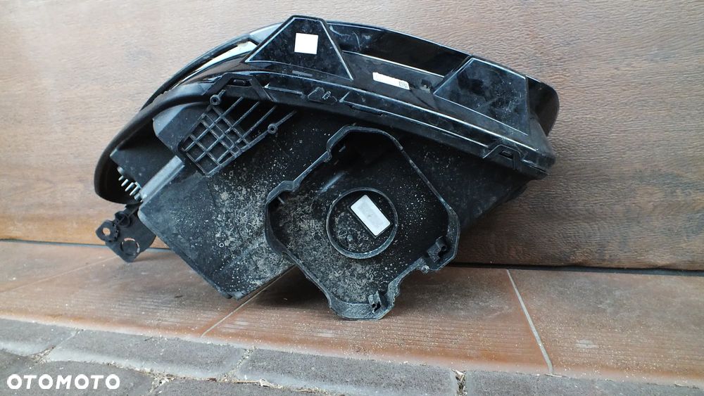 Lampa przednia prawa OpelGrandland X Led - 7