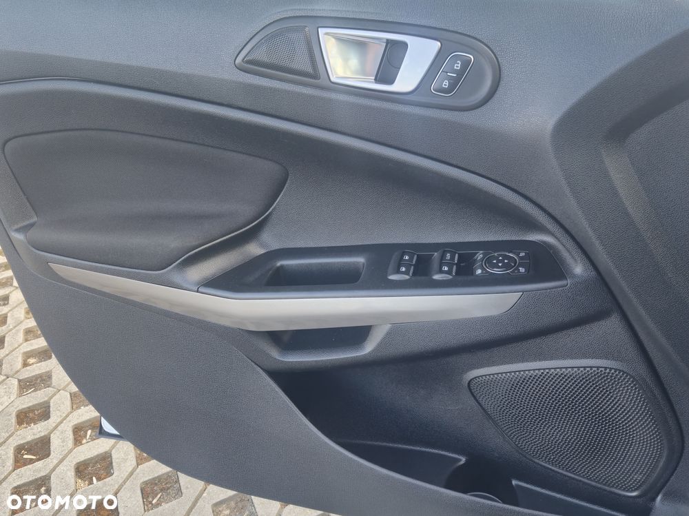 Ford EcoSport 1.0 EcoBoost TITANIUM - 19