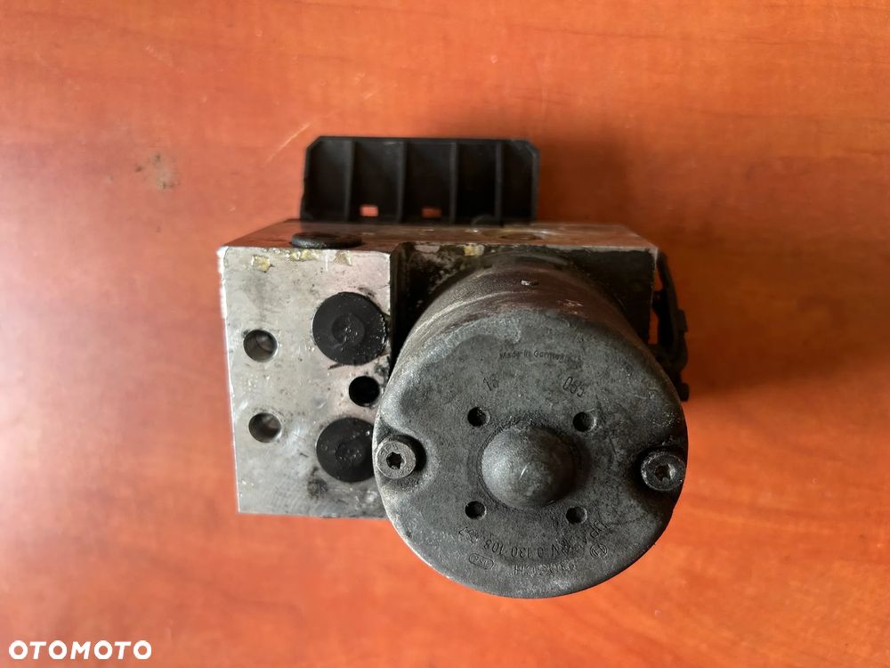 Pompa ABS 8E0614111T 0265202401 VW PASSAT B5 AUDI A4 B5 A6 C5 A8 D2 - 4