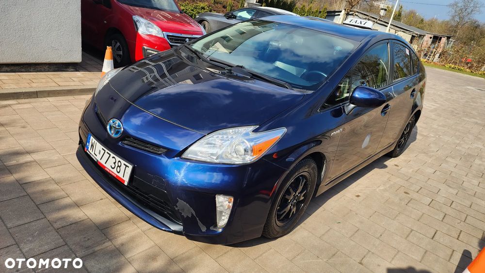 Toyota Prius (Hybrid) - 8