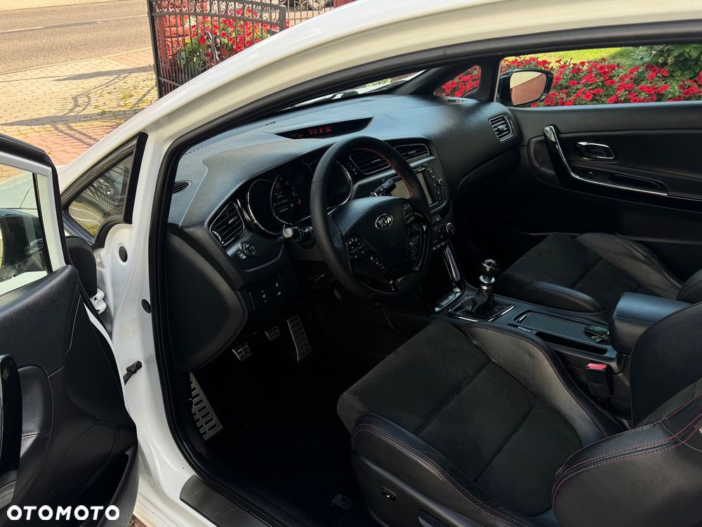 Kia ProCeed 1.6 T-GDI GT-Challenge - 9