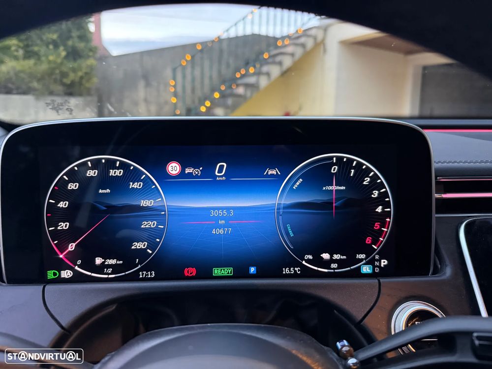 Mercedes-Benz E 300 de 4Matic All-Terrain - 7