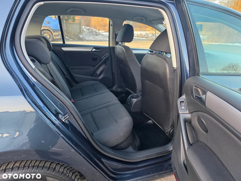 Volkswagen Golf 1.6 TDI DPF Comfortline - 11