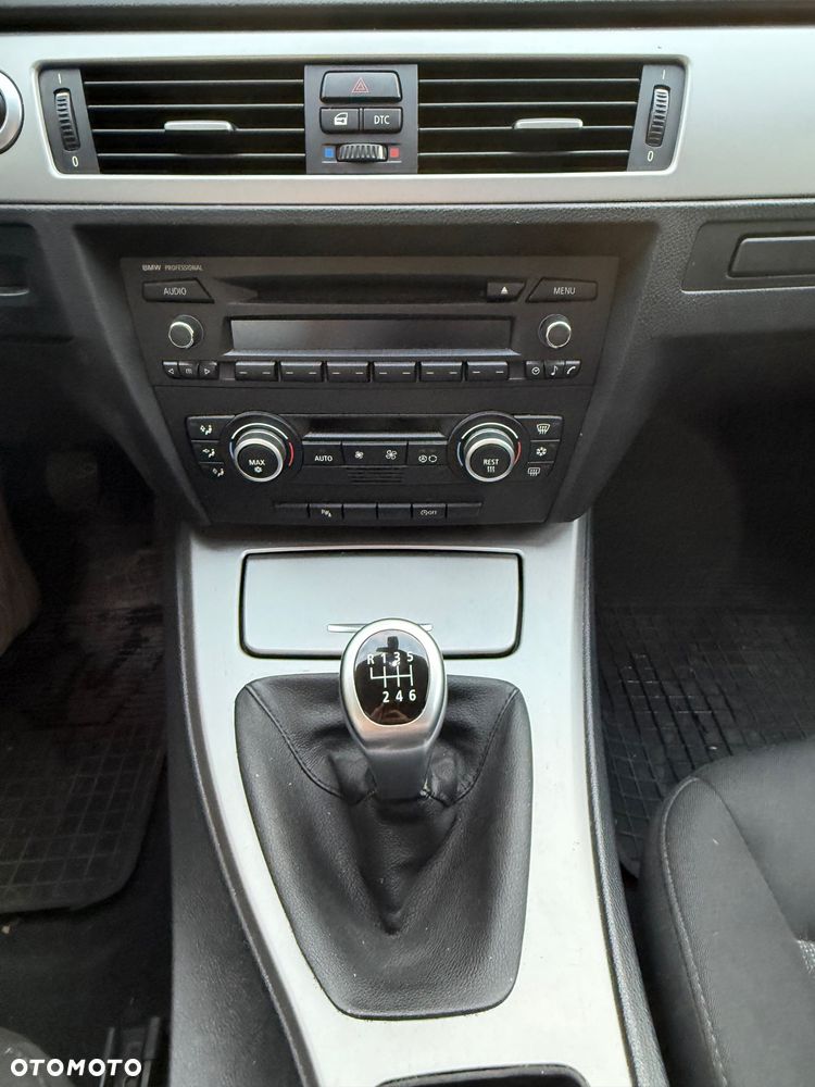BMW Seria 3 - 15