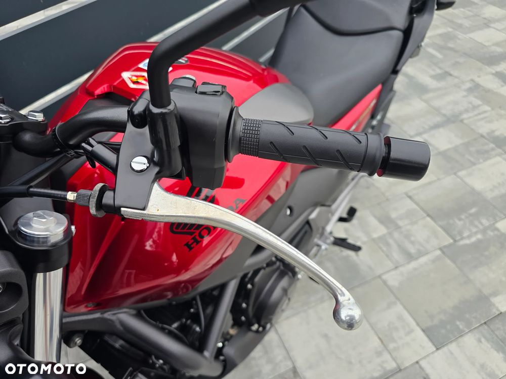 Honda NC - 23
