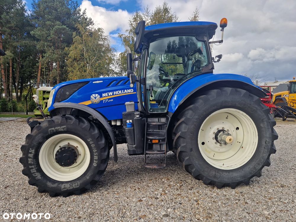 New Holland T7.245 AUTOCOMMAND - 5