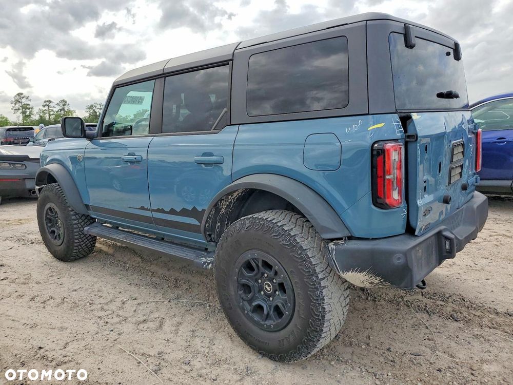 Ford Bronco - 6