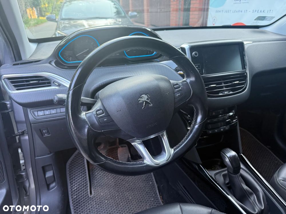 Peugeot 2008 1.2 Pure Tech Active S&S - 2