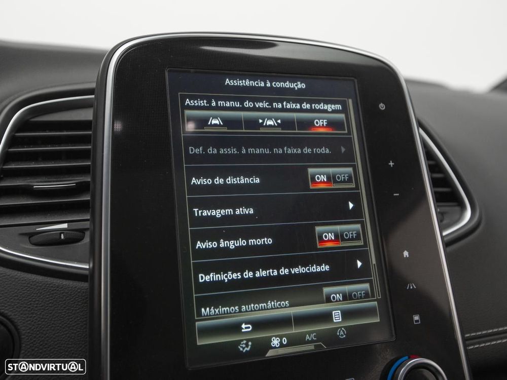 Renault Scénic - 23