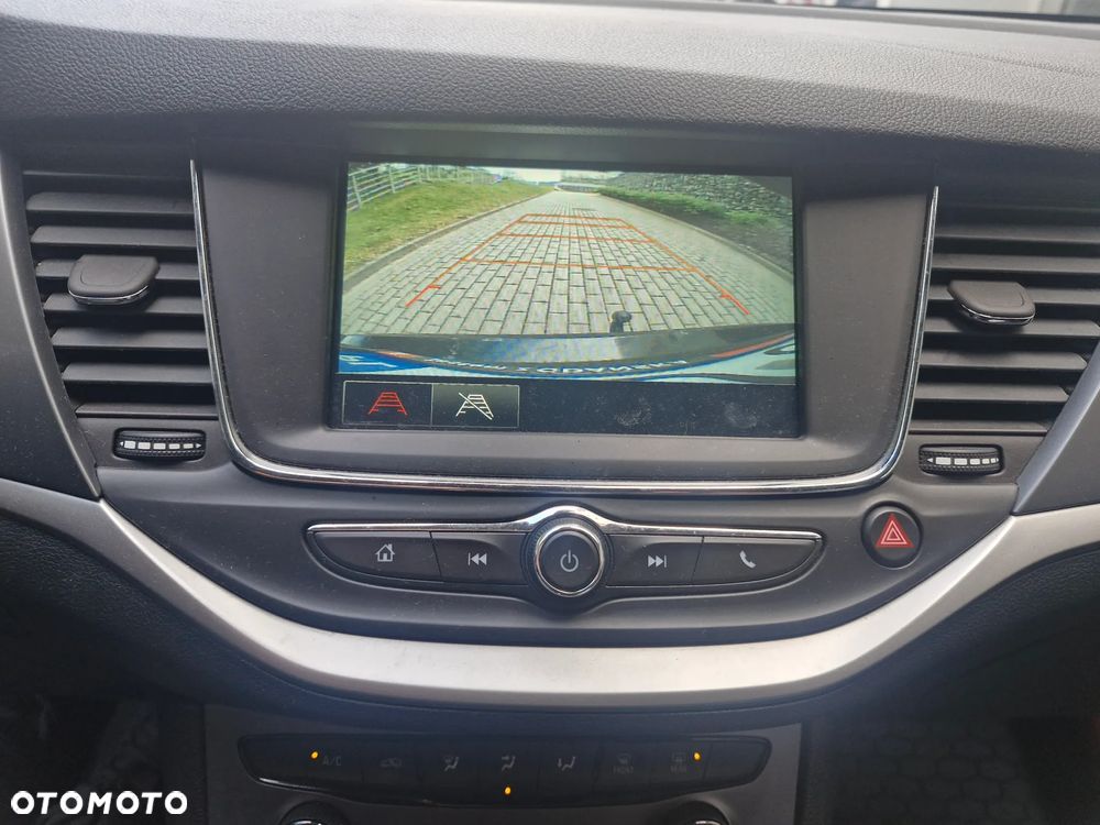 Opel Astra 1.5 D Start/Stop Business Edition - 11