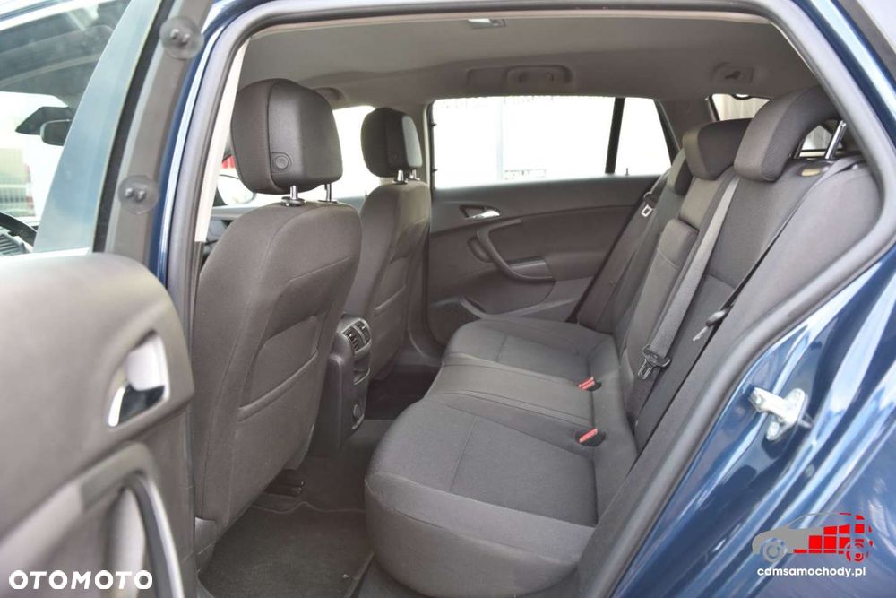 Opel Insignia - 15