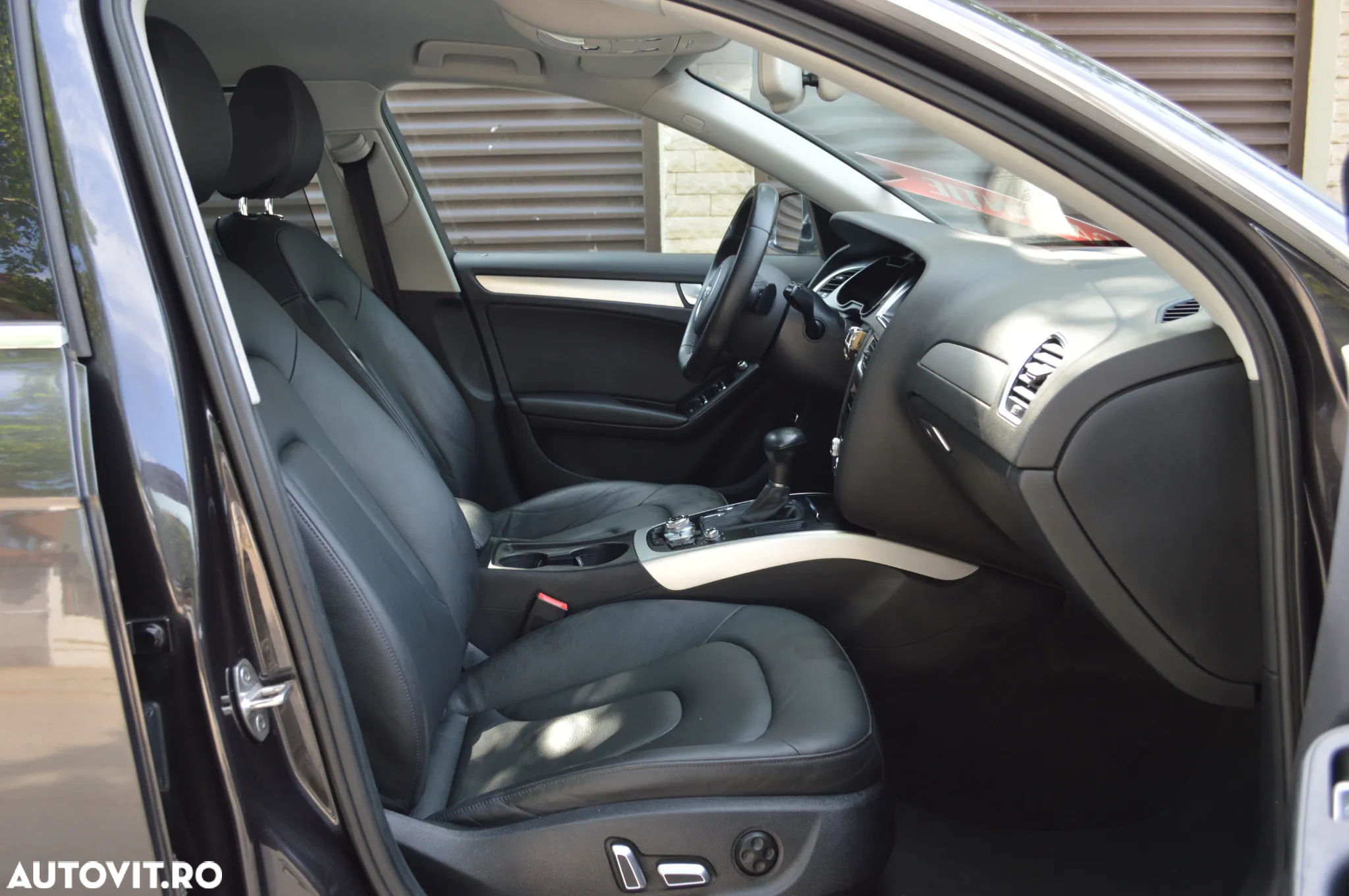 Audi A4 2.0 TDI DPF multitronic S line Sportpaket - 25