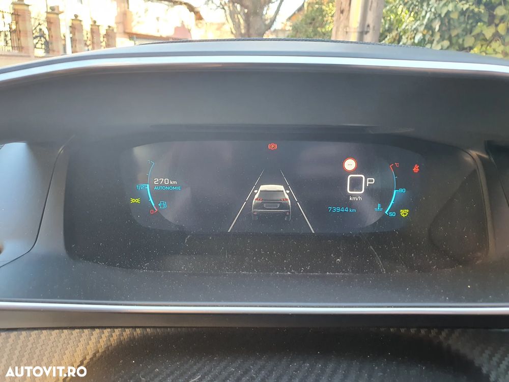 Peugeot 2008 1.2 L PureTech STT EAT8 Allure - 7