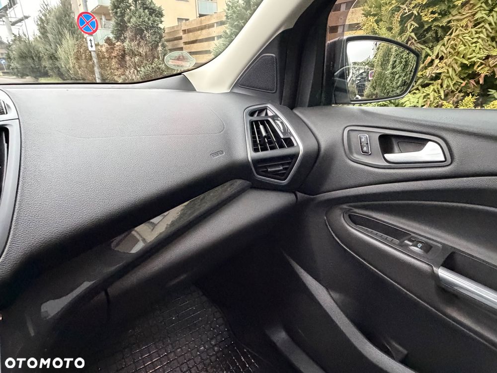 Ford Kuga 2.0 TDCi 4WD Titanium Plus - 23