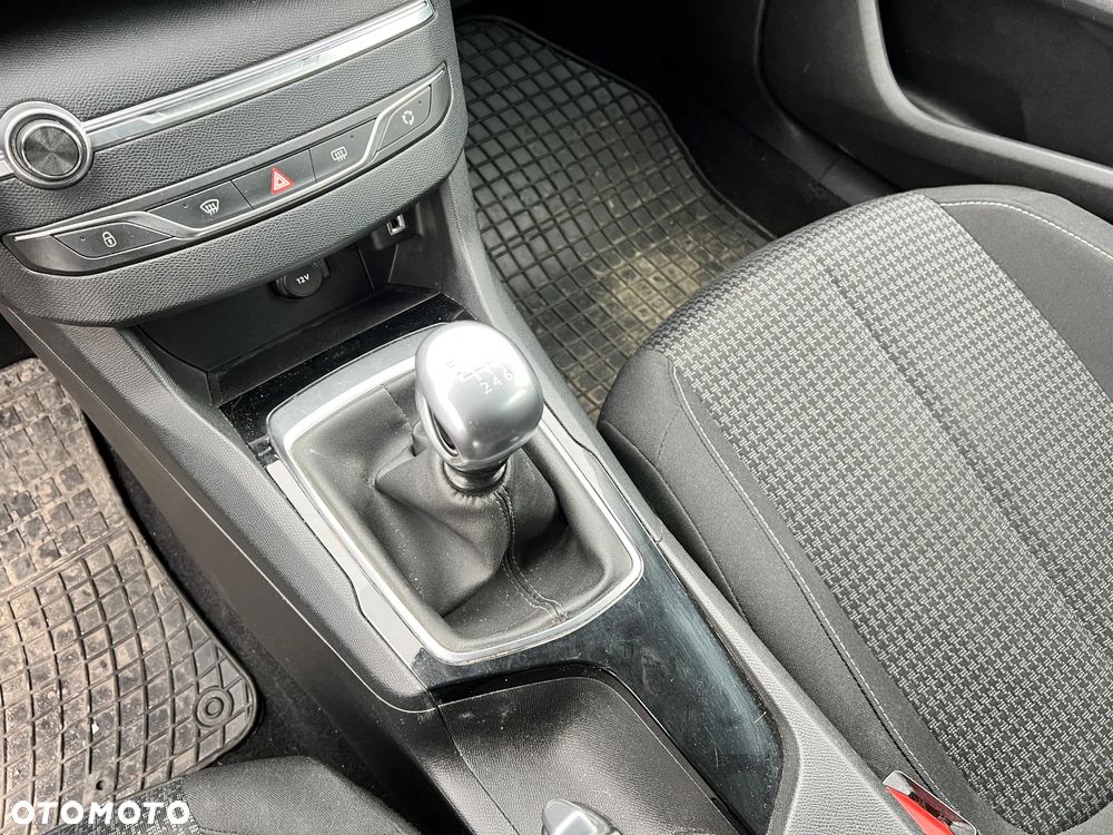 Peugeot 308 - 16