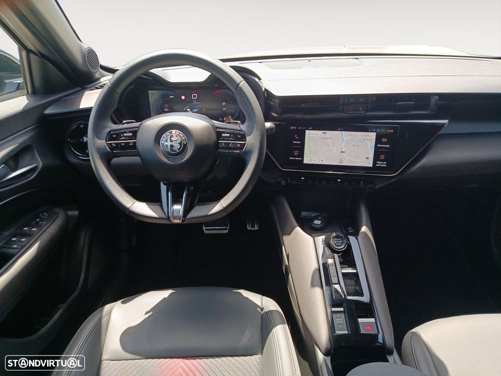 Alfa Romeo Junior 1.2 Speciale eDCT6 - 10