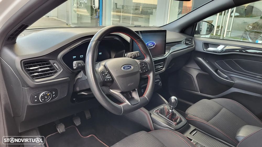 Ford Focus SW 1.0 EcoBoost MHEV ST-Line X - 9