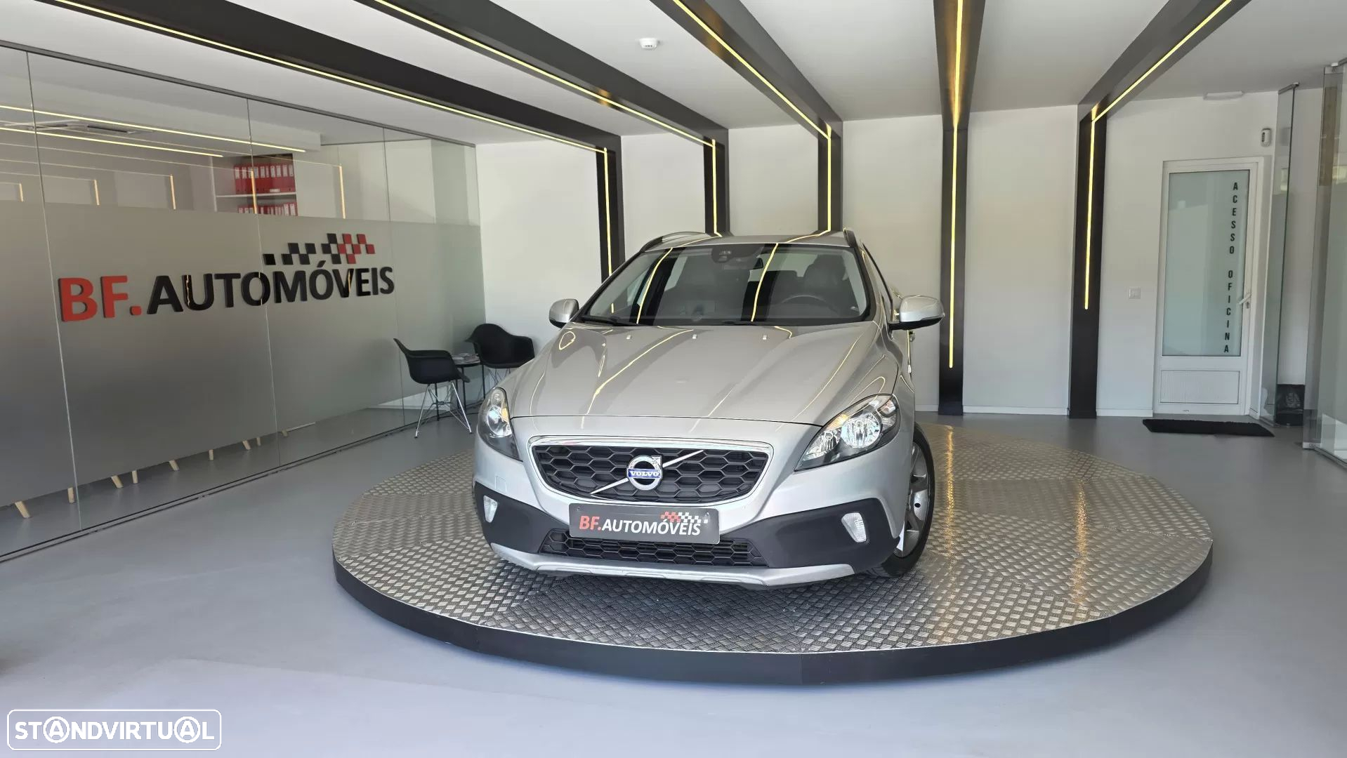 Volvo V40 Cross Country 2.0 D2 VOR Geartronic - 10